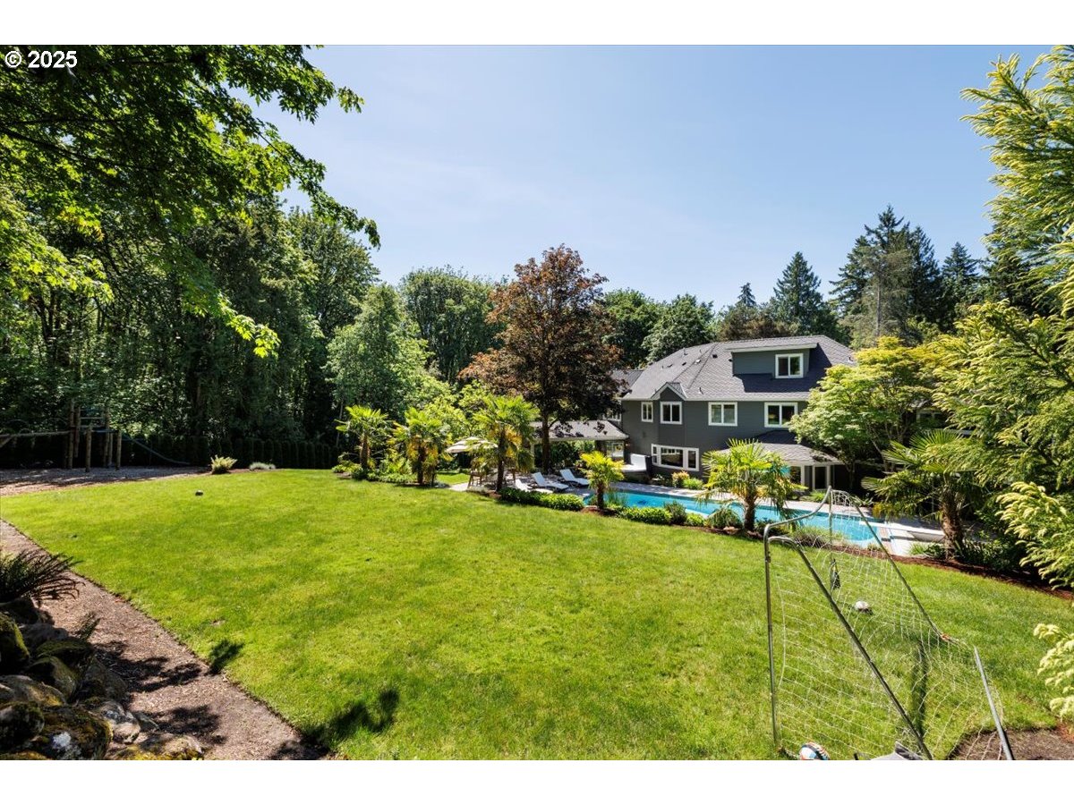 1051 Forest Meadows Way Lake Oswego, OR 97034 - Photo 45 of 48