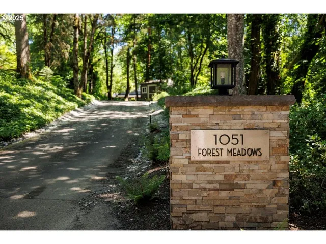 $4,200,000 | 1051 Forest Meadows Way, Lake Oswego, OR 97034