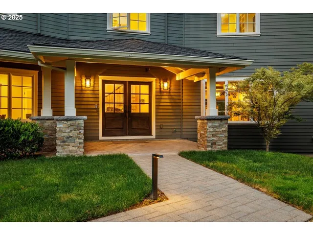 $4,200,000 | 1051 Forest Meadows Way, Lake Oswego, OR 97034