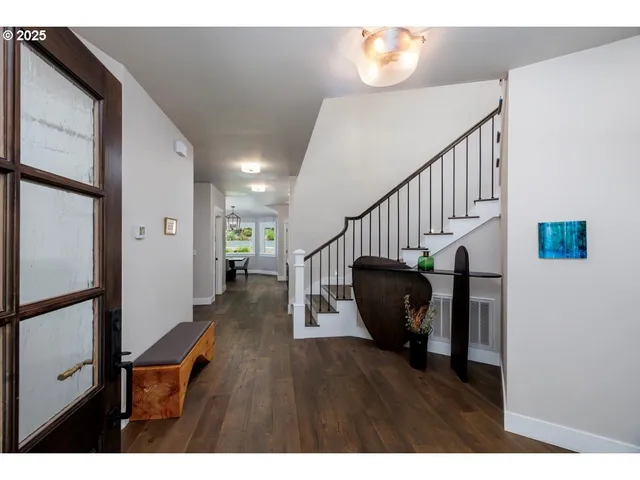 $4,200,000 | 1051 Forest Meadows Way, Lake Oswego, OR 97034