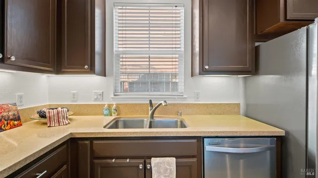 $575,000 | 915 Liberty Drive, Suisun City, CA 94585