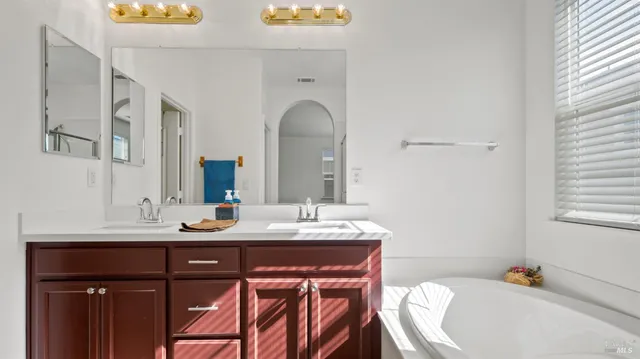 $575,000 | 915 Liberty Drive, Suisun City, CA 94585