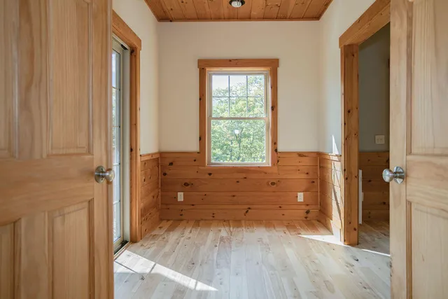 $875,000 | 54 Wahl Road, Kingfield, ME 04947