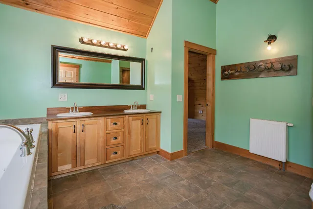 $875,000 | 54 Wahl Road, Kingfield, ME 04947