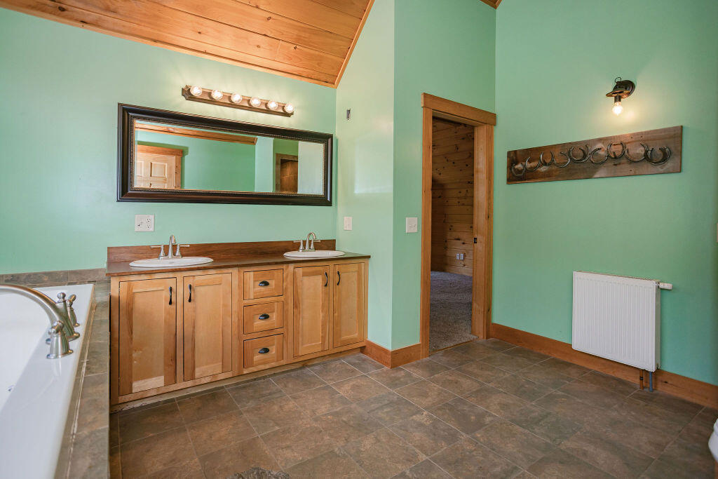 54 Wahl Road Kingfield, ME 04947 - Photo 39 of 91 taylor-kaminsky-photo-67