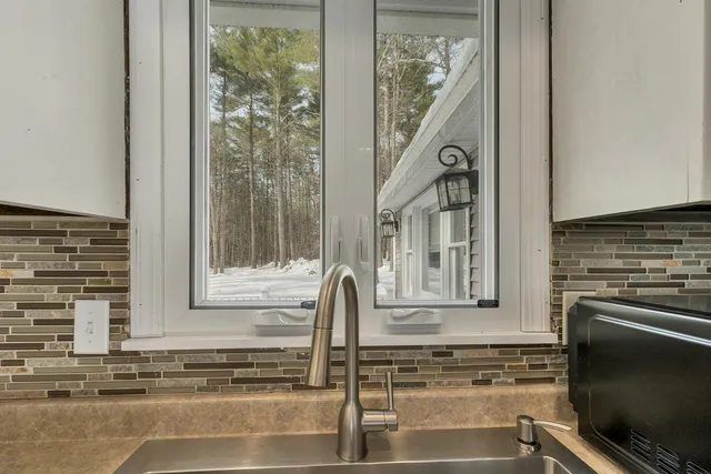 $589,900 | 17 Twilight Drive, Nashua, NH 03062