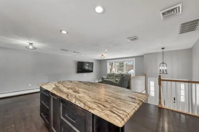 $589,900 | 17 Twilight Drive, Nashua, NH 03062