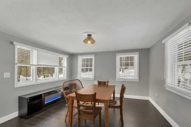 $589,900 | 17 Twilight Drive, Nashua, NH 03062