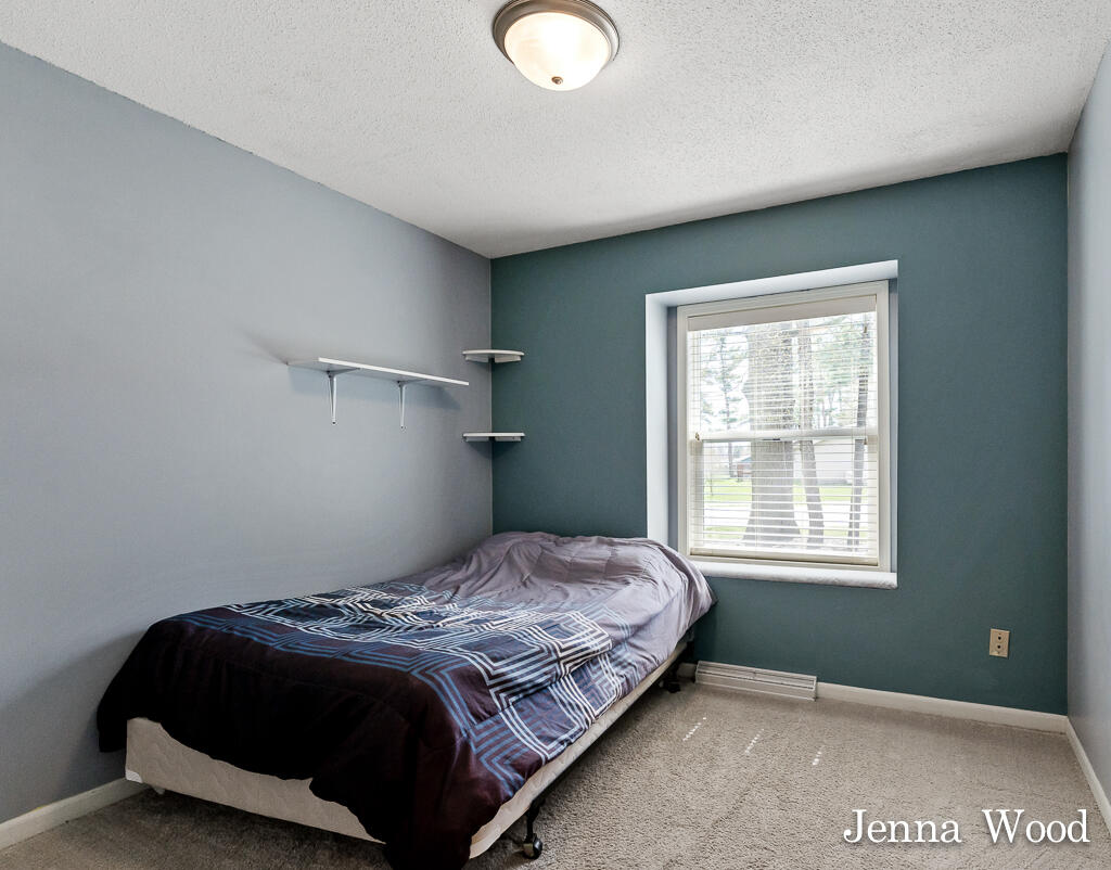 1582 Dykstra Road Muskegon, MI 49445 - Photo 17 of 32 1582DykstraRd23Lores