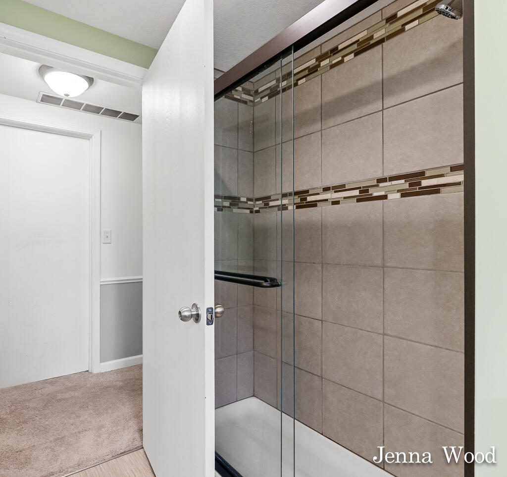 1582 Dykstra Road Muskegon, MI 49445 - Photo 23 of 32 1582DykstraRd32Lores