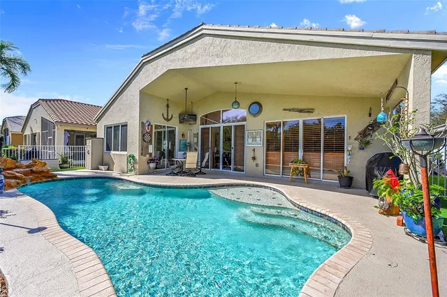$639,900 | 6030 Swans Way, Coconut Creek, FL 33073