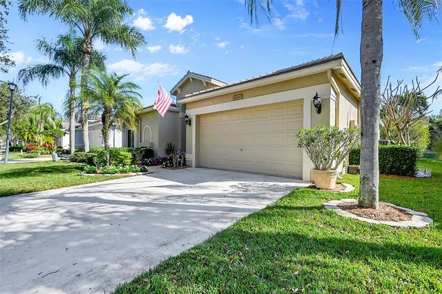 $639,900 | 6030 Swans Way, Coconut Creek, FL 33073