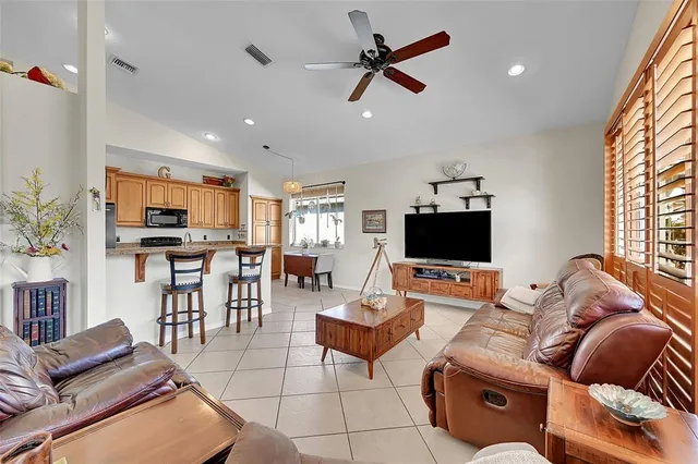 $639,900 | 6030 Swans Way, Coconut Creek, FL 33073