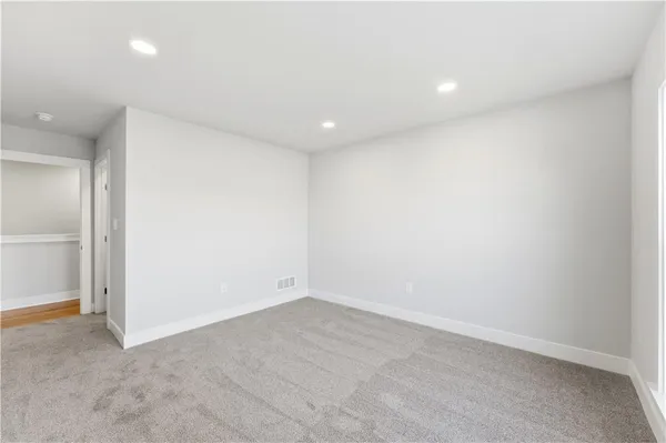 an empty room with a empty space