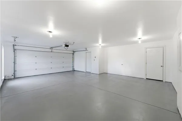 a view of a garage