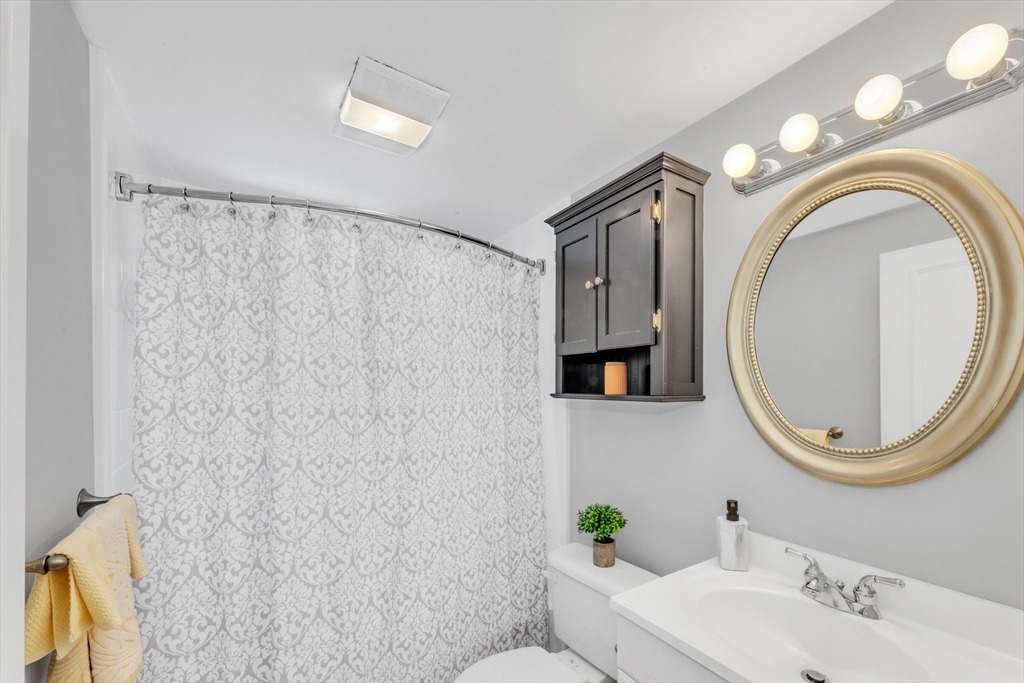 104 Hooper Road, Unit 104 Dedham, MA 02026 - Photo 12 of 21