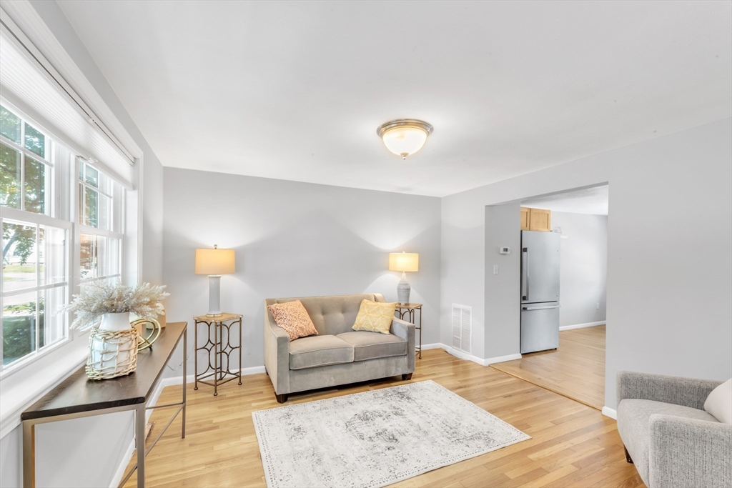 104 Hooper Road, Unit 104 Dedham, MA 02026 - Photo 3 of 21