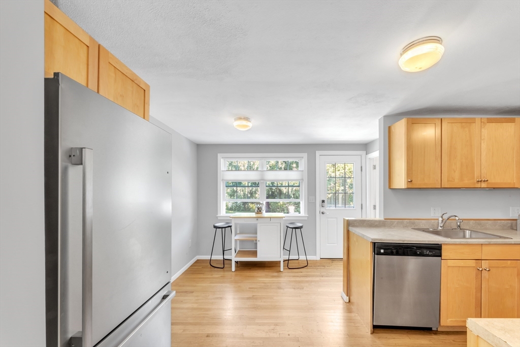 104 Hooper Road, Unit 104 Dedham, MA 02026 - Photo 5 of 21