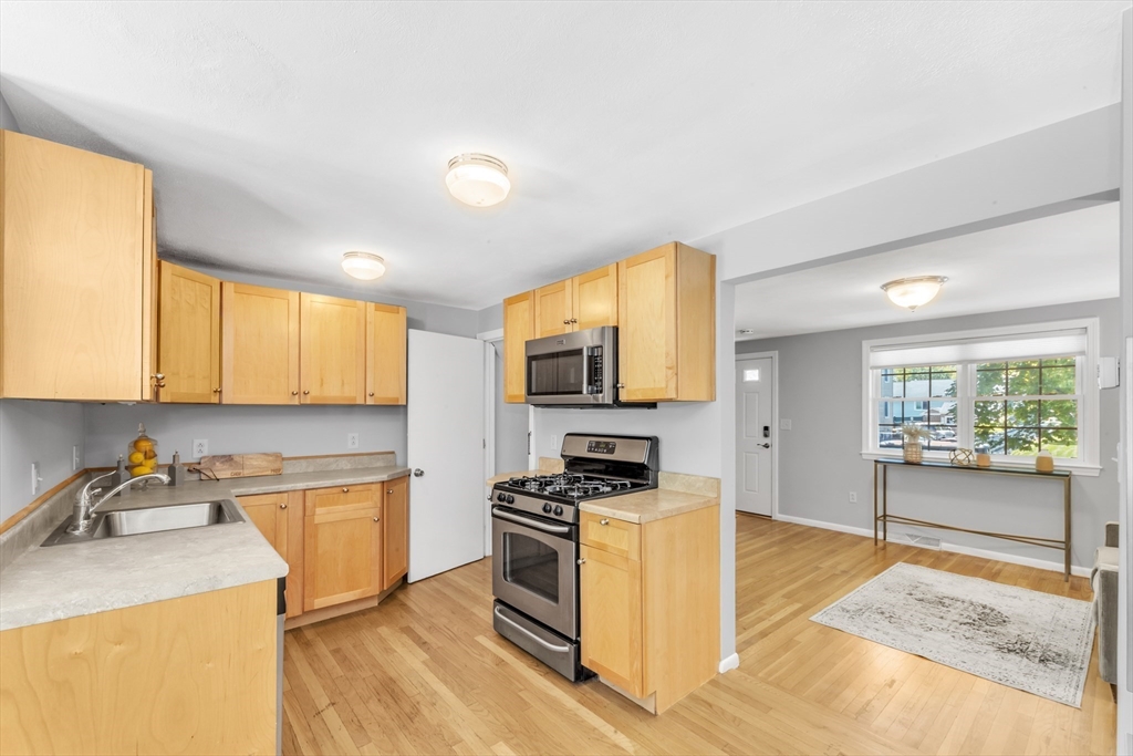 104 Hooper Road, Unit 104 Dedham, MA 02026 - Photo 7 of 21