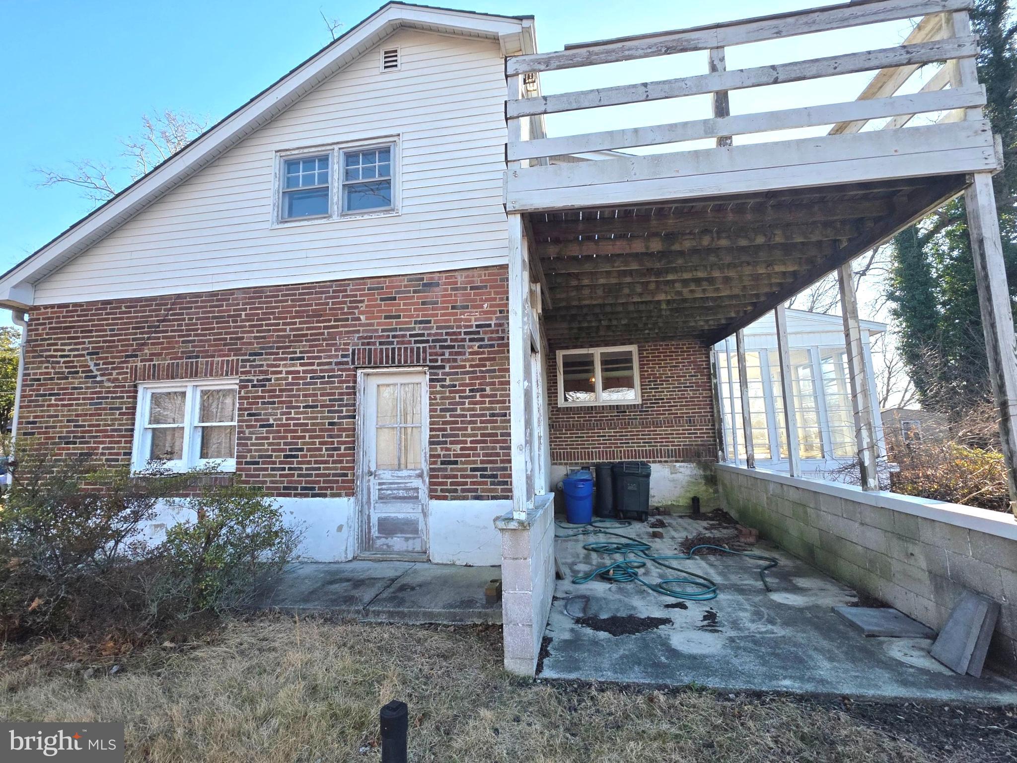 167 Singley Avenue Runnemede, NJ 08078 - Photo 4 of 56 a front view of a house with garden