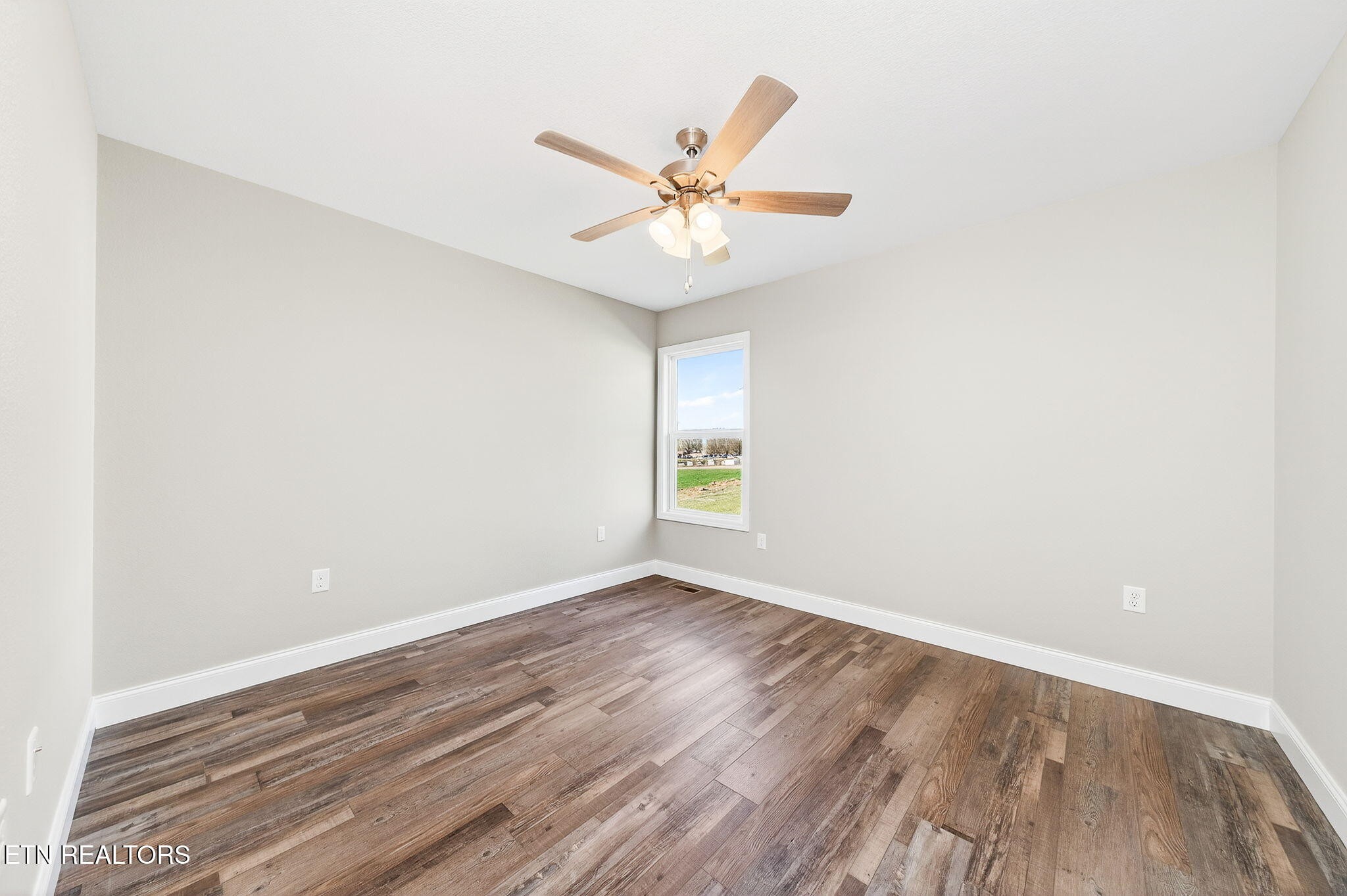 1151 Cook Road Crossville, TN 38555 - Photo 16 of 33 Gallery Image 16