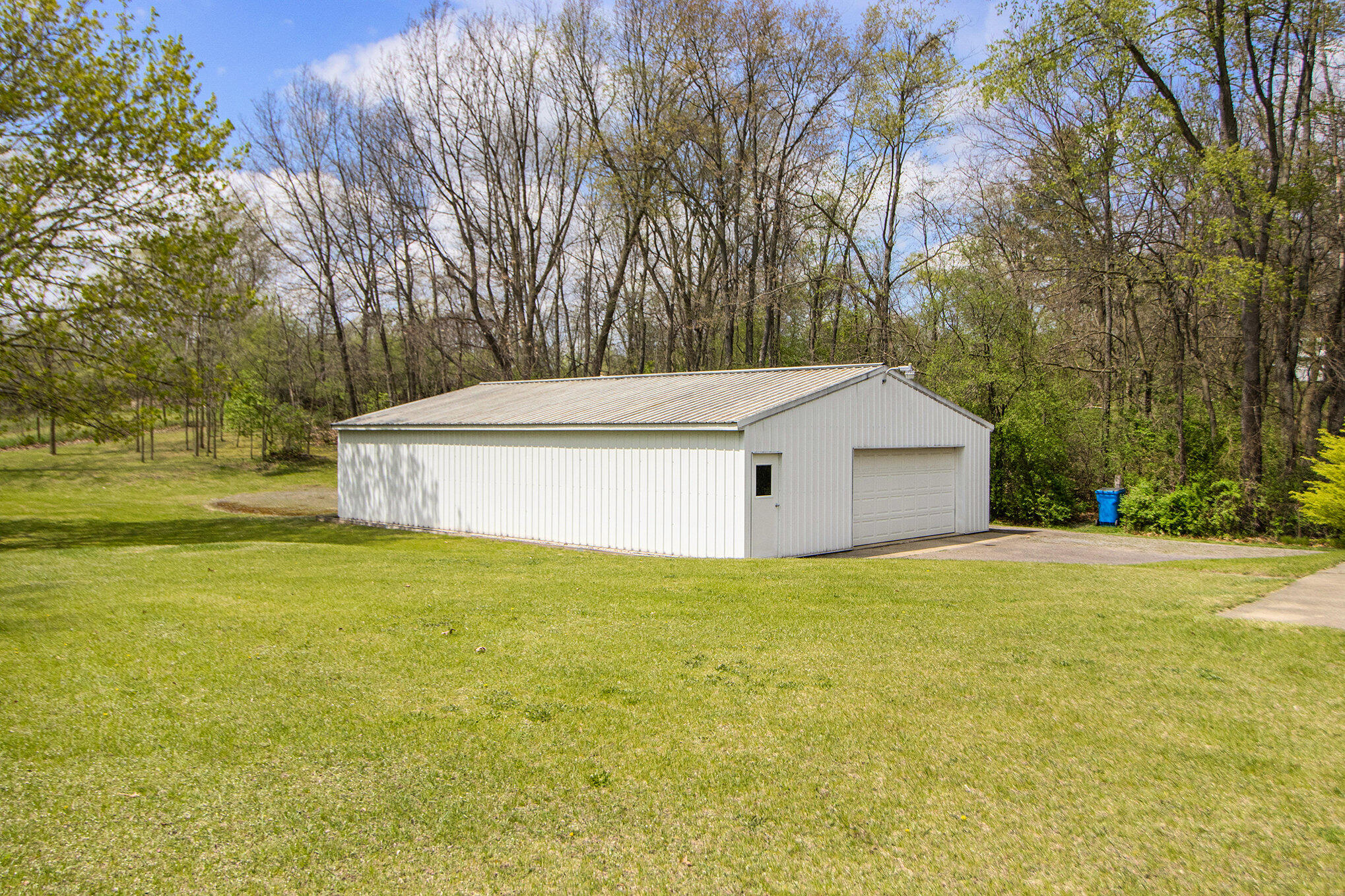 264 South Sutton Road Jackson, MI 49203 - Photo 15 of 16 015_img_6330