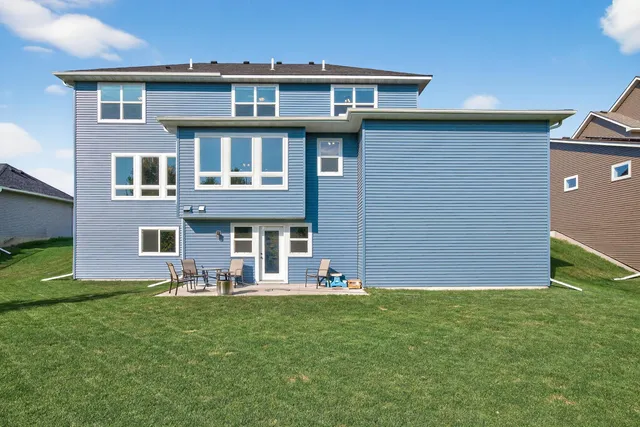 $875,000 | 1858 Laramee Lane, Hugo, MN 55038