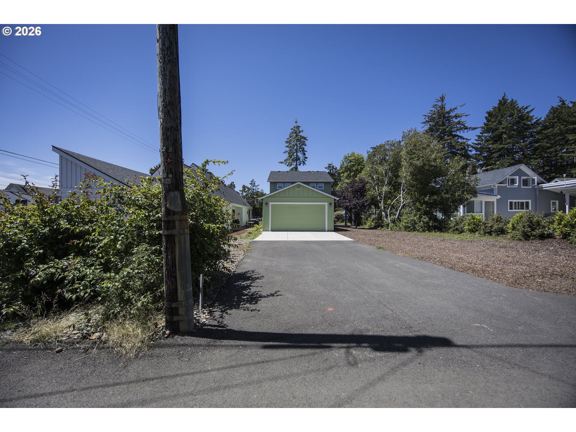 320 Oak Street Florence, OR 97439 - Photo 37 of 39