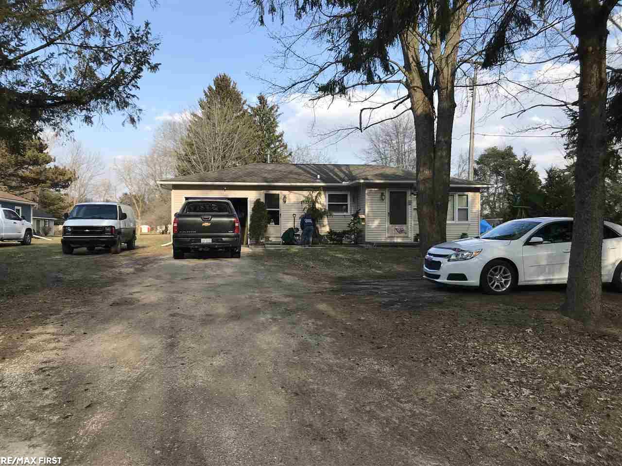 2447 Bauman Road Columbus, MI 48063 - Photo 1 of 13 31344568.JPG