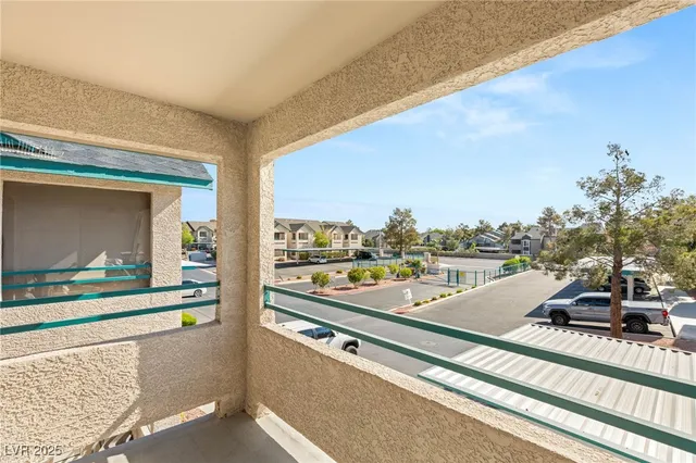 $1,050 | 5211 South Lindell Road, Unit 203, Las Vegas, NV 89118