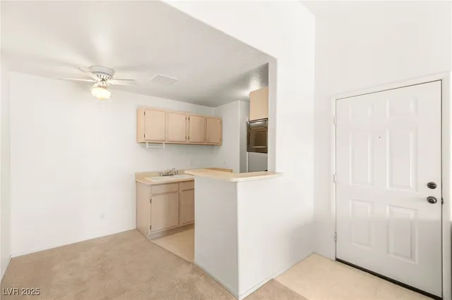 $1,050 | 5211 South Lindell Road, Unit 203, Las Vegas, NV 89118
