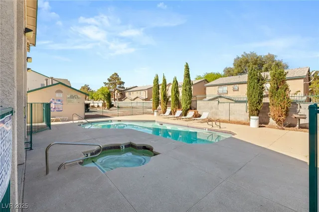 $1,050 | 5211 South Lindell Road, Unit 203, Las Vegas, NV 89118