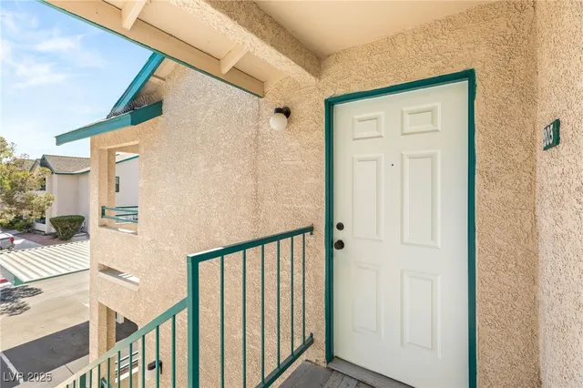 $1,050 | 5211 South Lindell Road, Unit 203, Las Vegas, NV 89118
