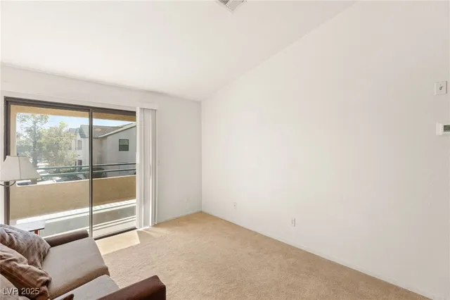 $1,050 | 5211 South Lindell Road, Unit 203, Las Vegas, NV 89118