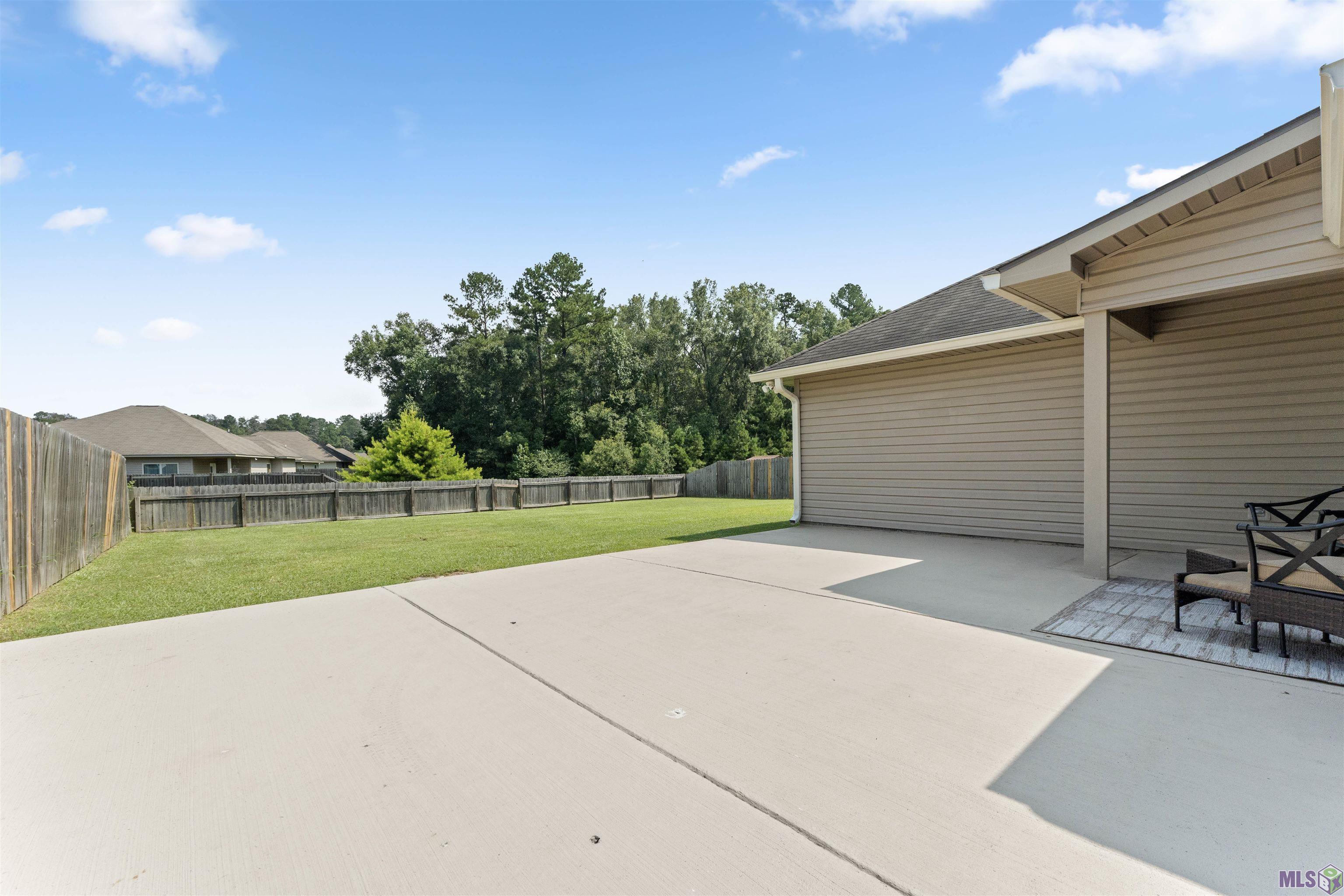 11471 Rosedale Avenue Denham Springs, LA 70726 - Photo 17 of 21 Gallery Image 17