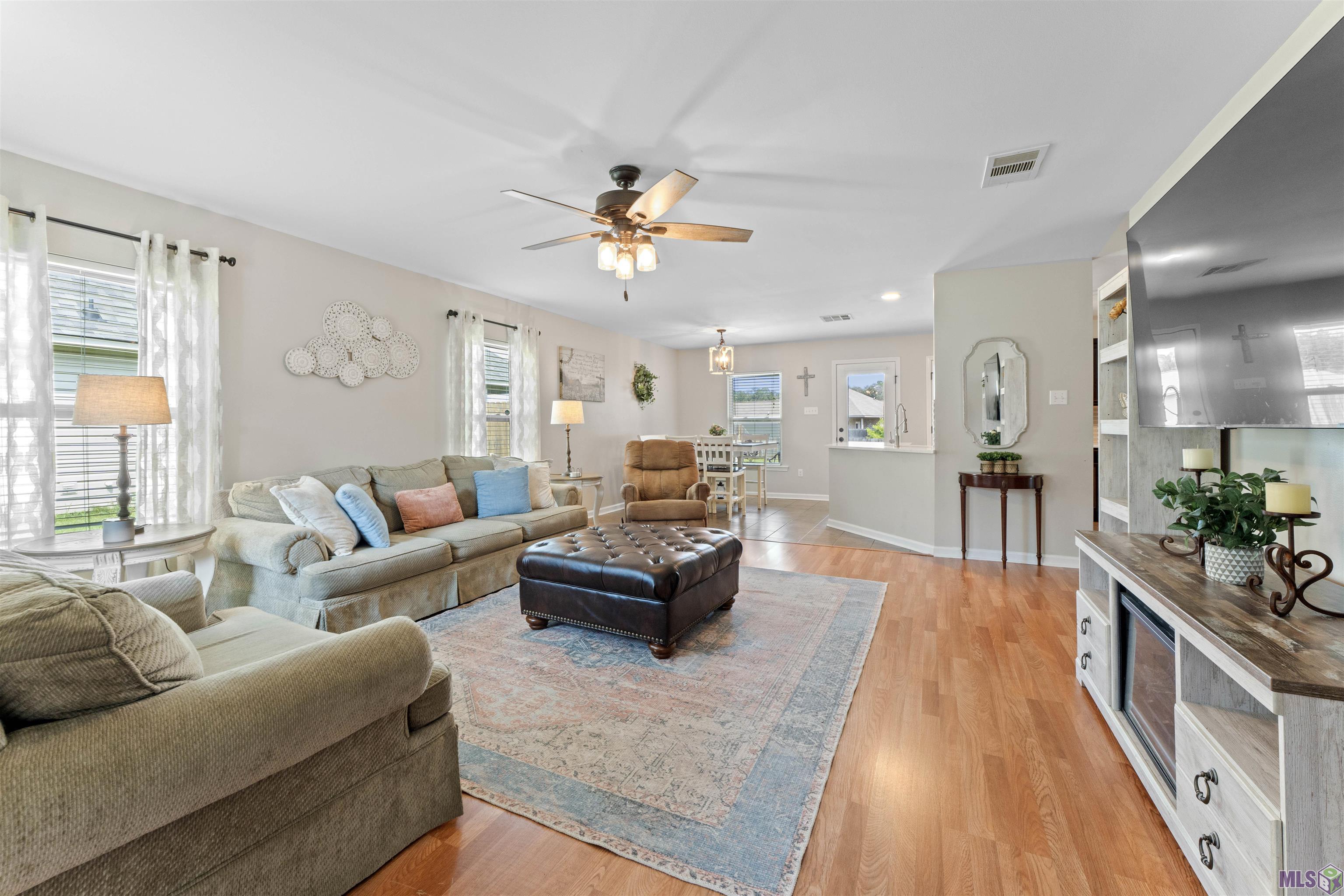 11471 Rosedale Avenue Denham Springs, LA 70726 - Photo 3 of 21 Gallery Image 3