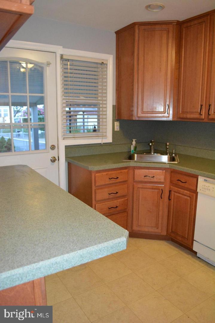 1707 Stokesley Road Baltimore, MD 21222 - Photo 3 of 5