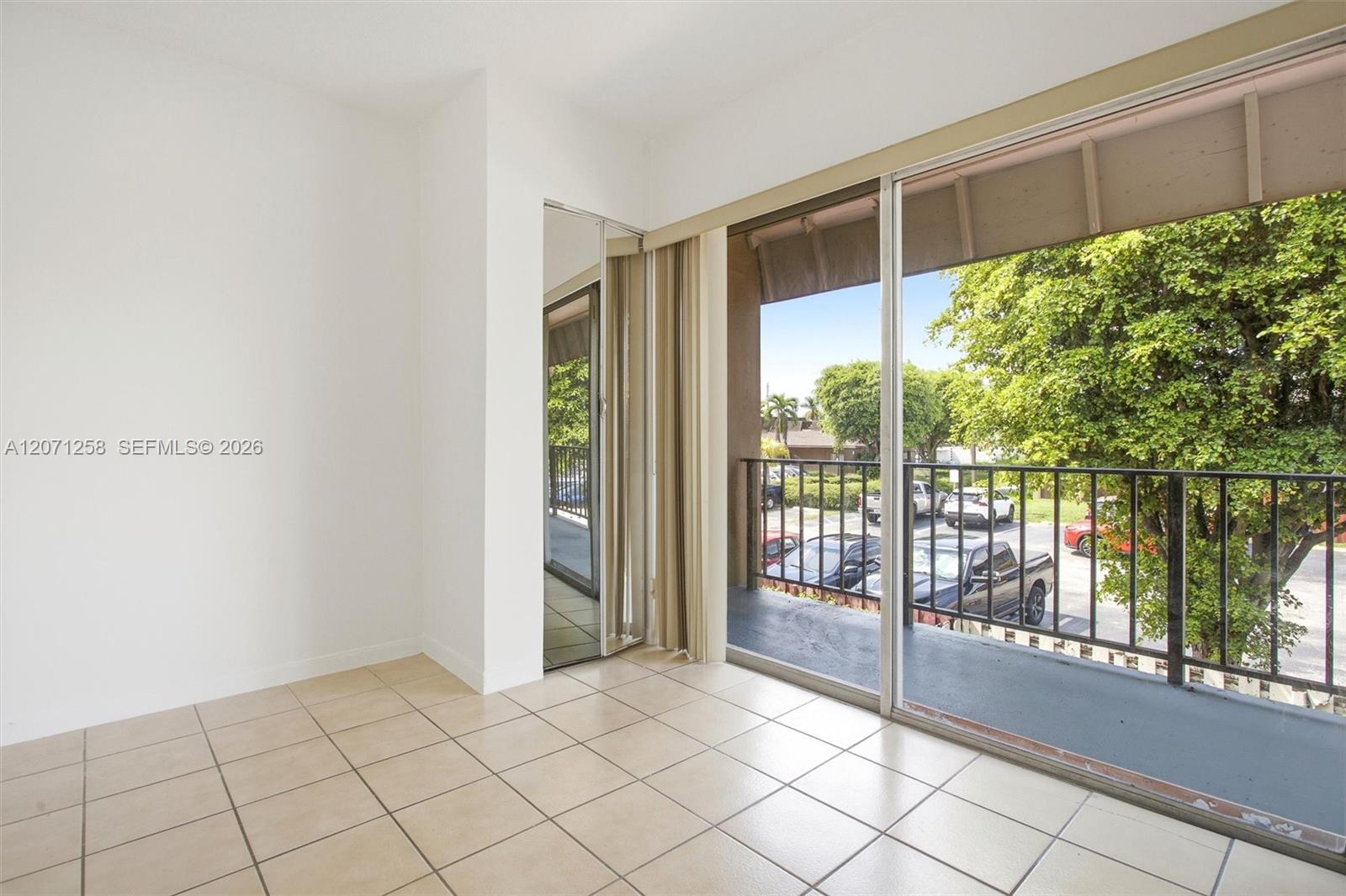 810 Southwest 129th Place, Unit 209 Miami, FL 33184 - Photo 18 of 30 Gallery Image 18
