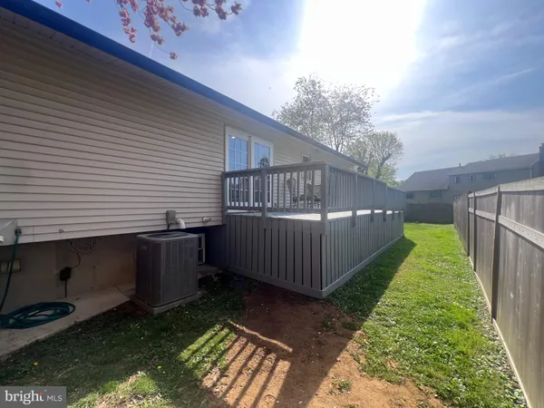 $674,900 | 122 Oxford Place, Mount Laurel, NJ 08054