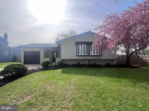 $674,900 | 122 Oxford Place, Mount Laurel, NJ 08054