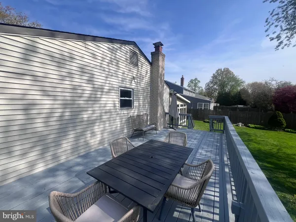 $674,900 | 122 Oxford Place, Mount Laurel, NJ 08054