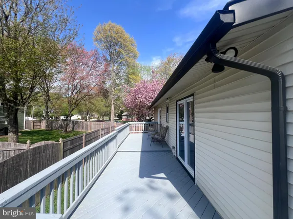 $674,900 | 122 Oxford Place, Mount Laurel, NJ 08054