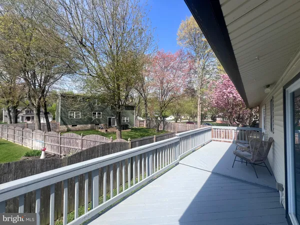 $674,900 | 122 Oxford Place, Mount Laurel, NJ 08054