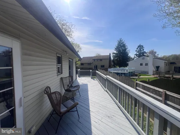 $674,900 | 122 Oxford Place, Mount Laurel, NJ 08054