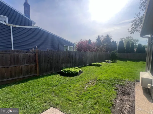 $674,900 | 122 Oxford Place, Mount Laurel, NJ 08054