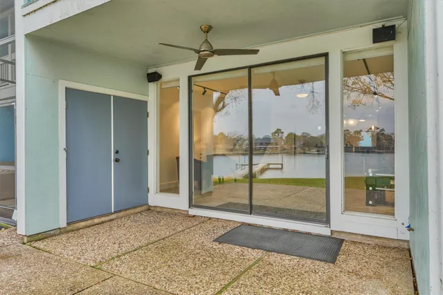 $470,000 | 1427 Bowsprit Point, Willis, TX 77318