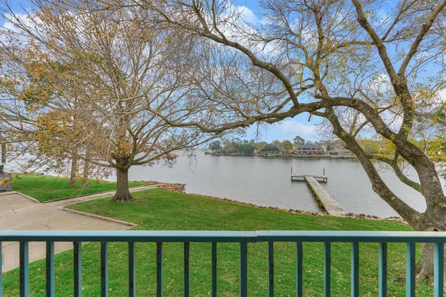 $470,000 | 1427 Bowsprit Point, Willis, TX 77318