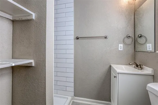 $164,500 | 7819 East 58th Street, Kansas City, MO 64129