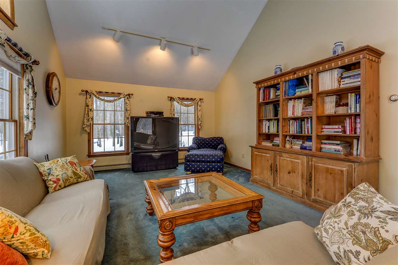 21 Rollins Farm Road Stratham, NH 03885 - Photo 14 of 39
