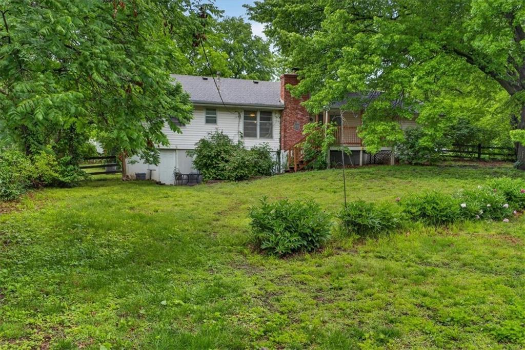 413 Southwest Sunset Drive Lee's Summit, MO 64081 - Photo 25 of 32